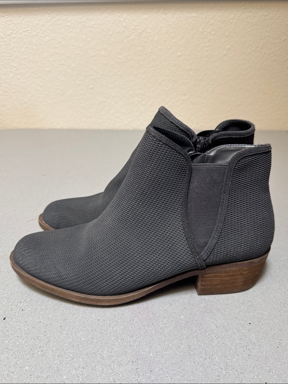 Kensie Charcoal Textured Chelsea Ankle Boots